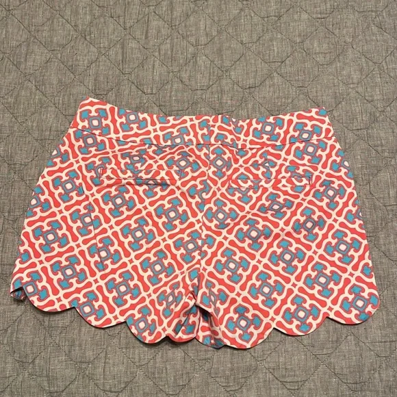Crown & Ivy Women's Coral and Blue Patterned Shorts - Picture 2 of 3